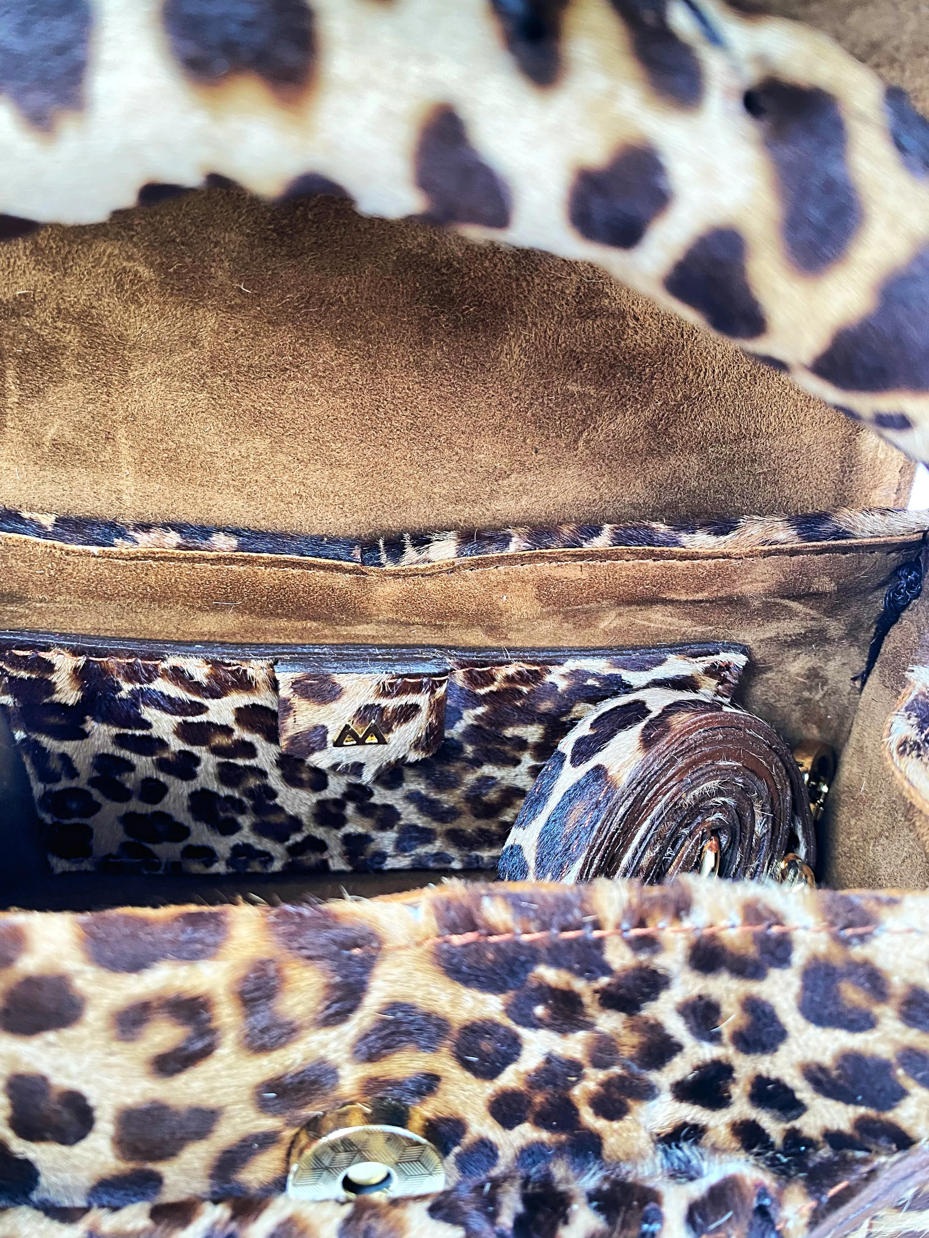 LEOPARD HIDESKIN ESE PLUS TOP HANDLE
