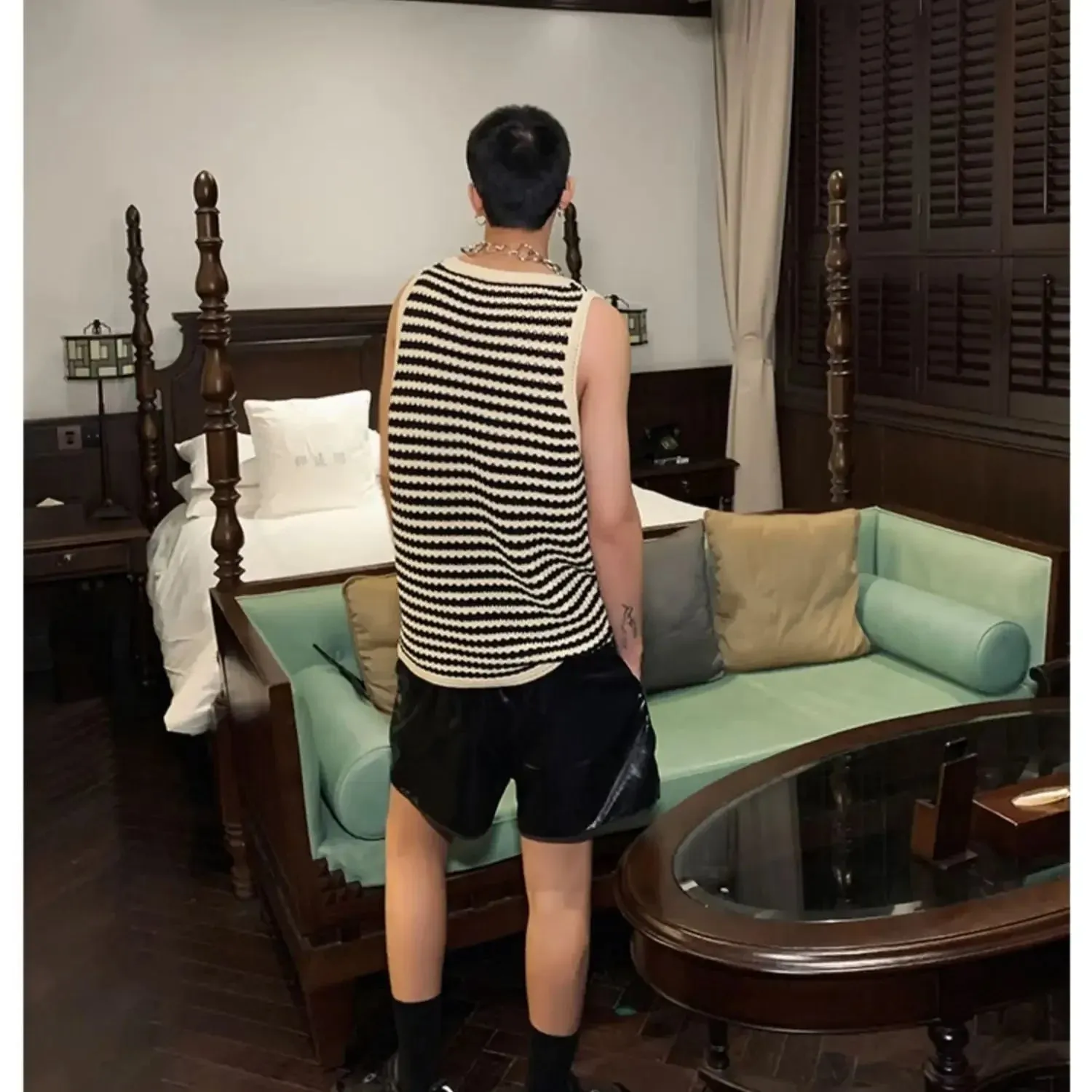 New Black and White Striped Hollow Mens Sweater Vest Casual Loose Sleeveless Houndstooth Harajuku Spaghetti Straps Sweater Vest