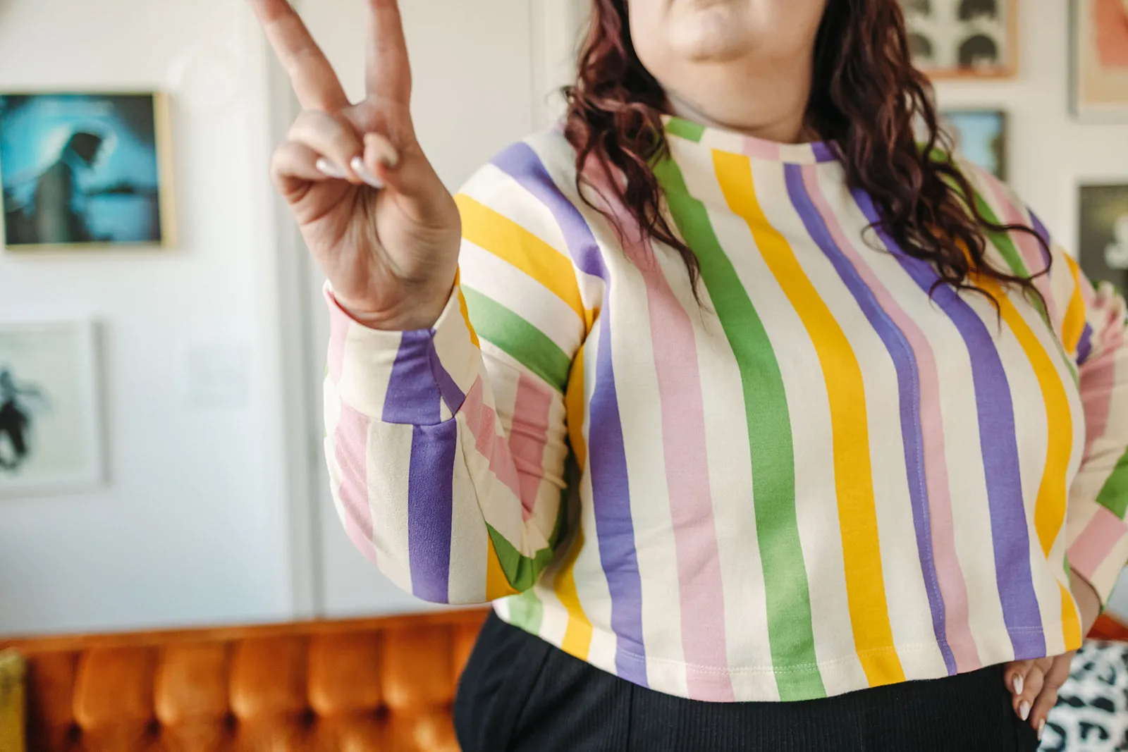rhoda cropped sweatshirt in striped