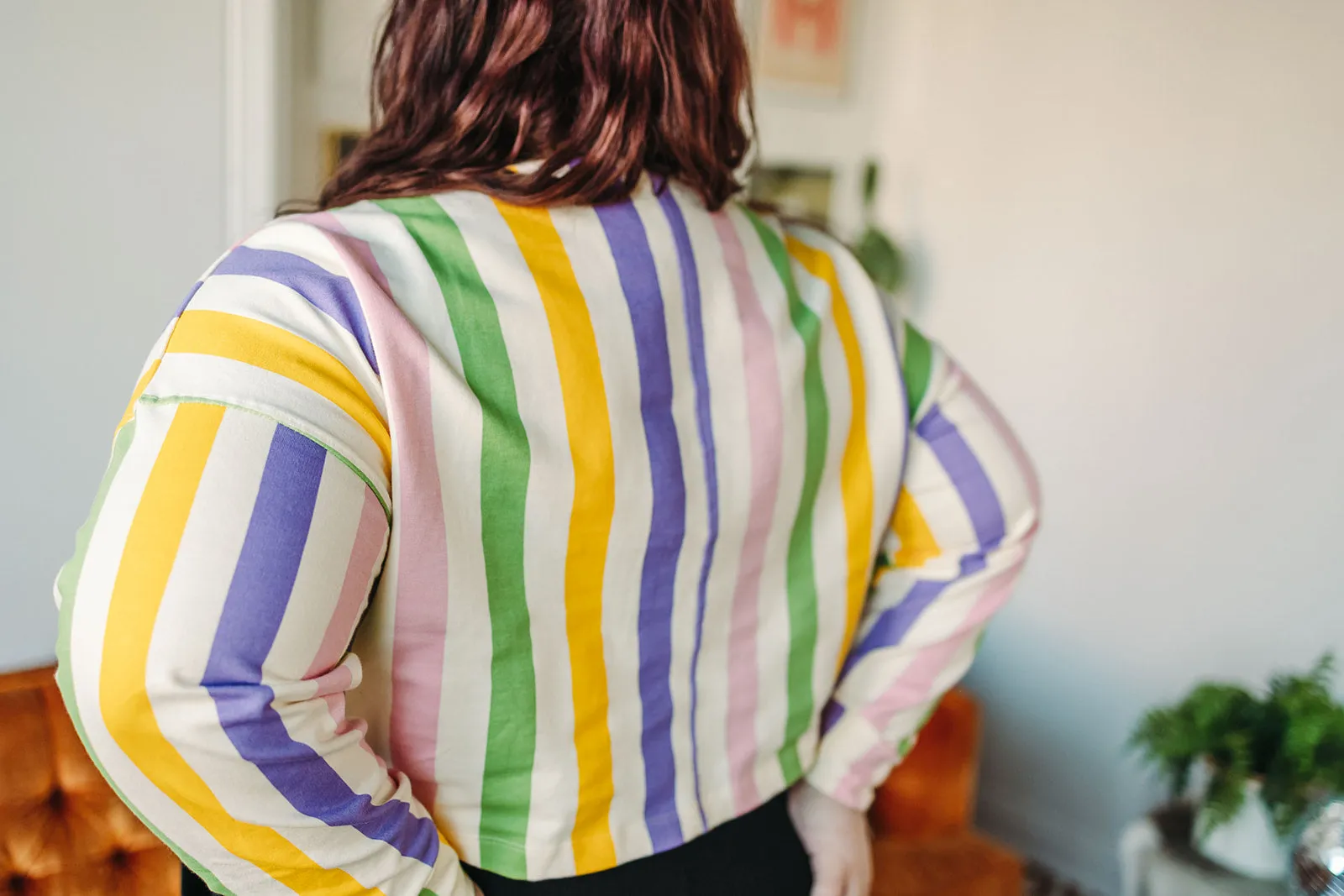 rhoda cropped sweatshirt in striped