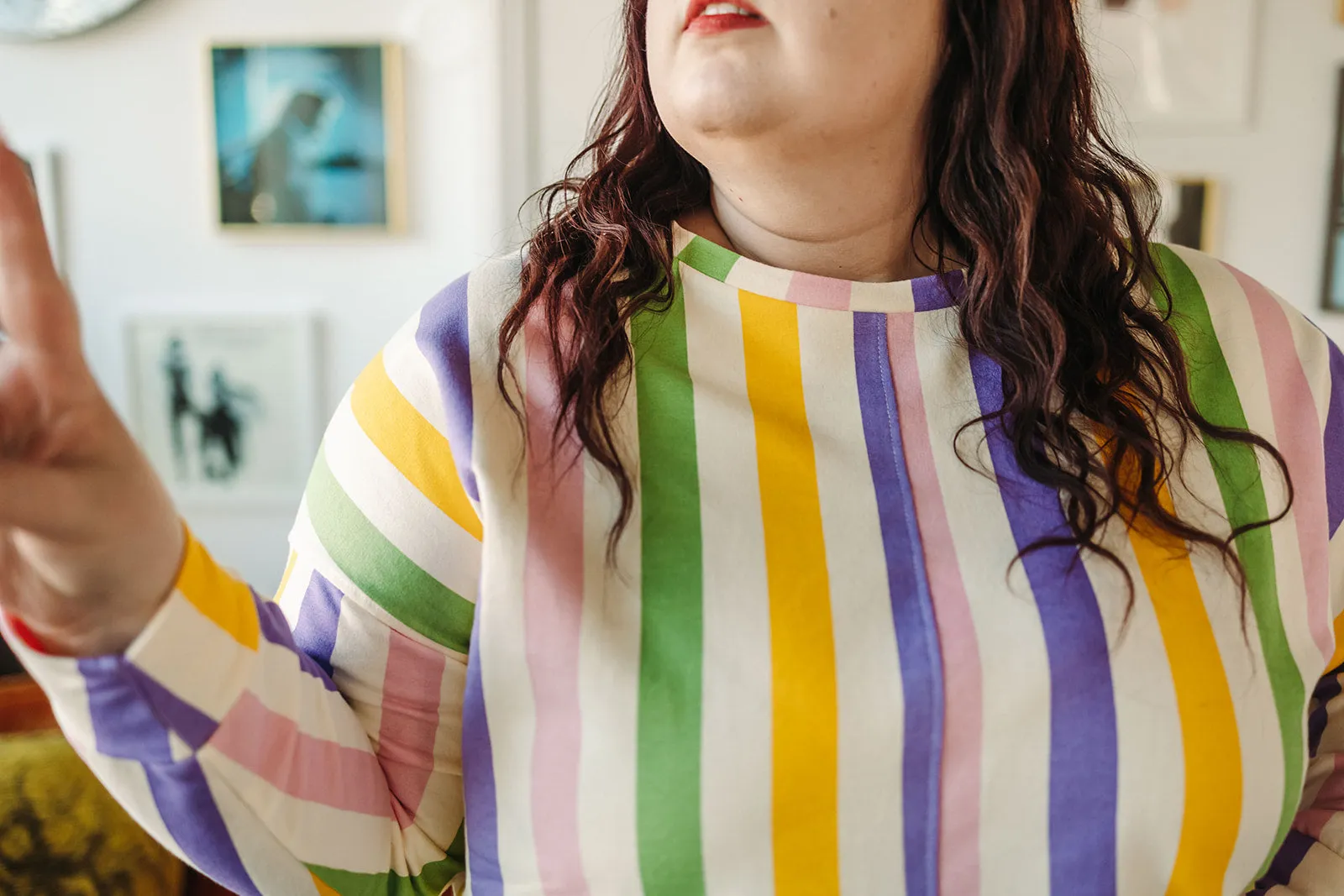 rhoda cropped sweatshirt in striped