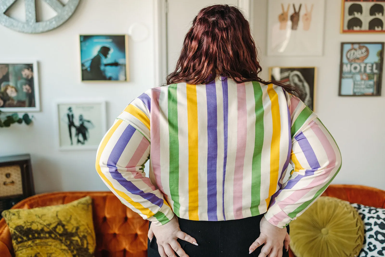 rhoda cropped sweatshirt in striped