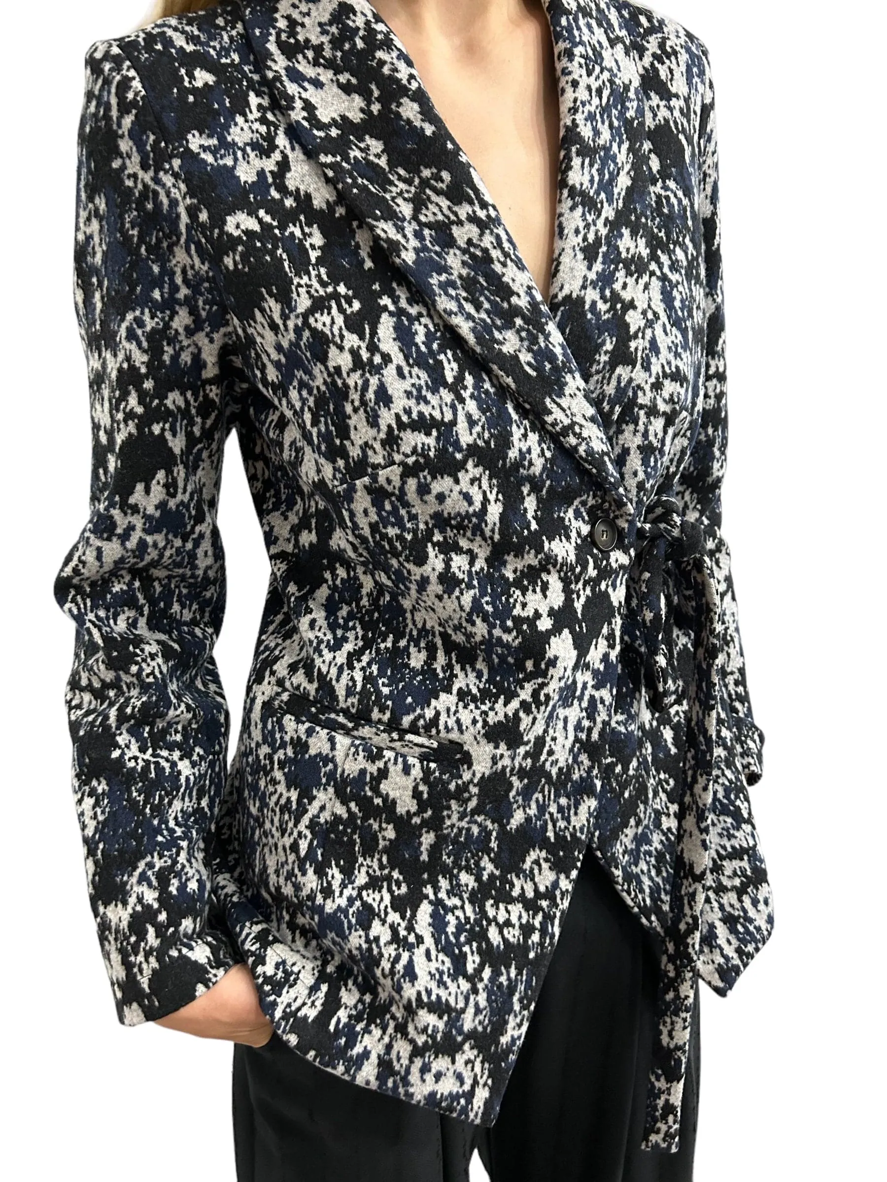 SIDE KNOT JACKET